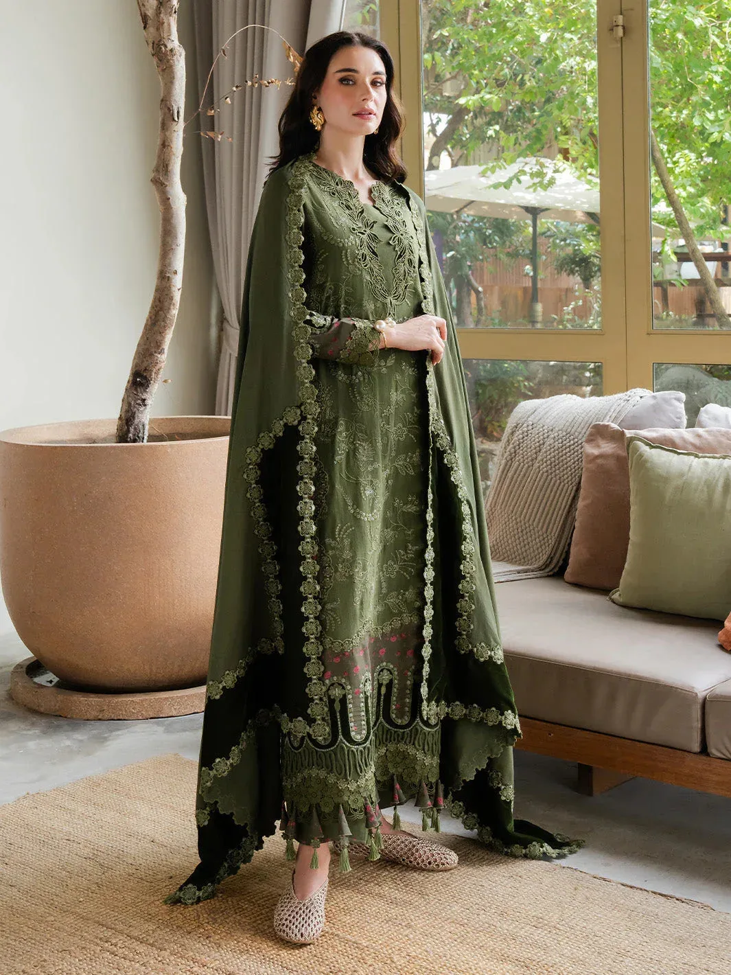 Faiza Faisal Dastaan Khaddar 25 Pastel Green Raw Silk – view 3 – Poshaq