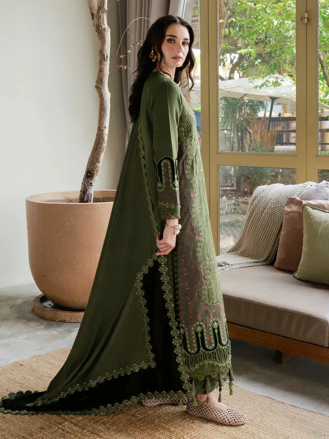 Faiza Faisal Dastaan Khaddar 25 Pastel Green Raw Silk – view 4 – Poshaq