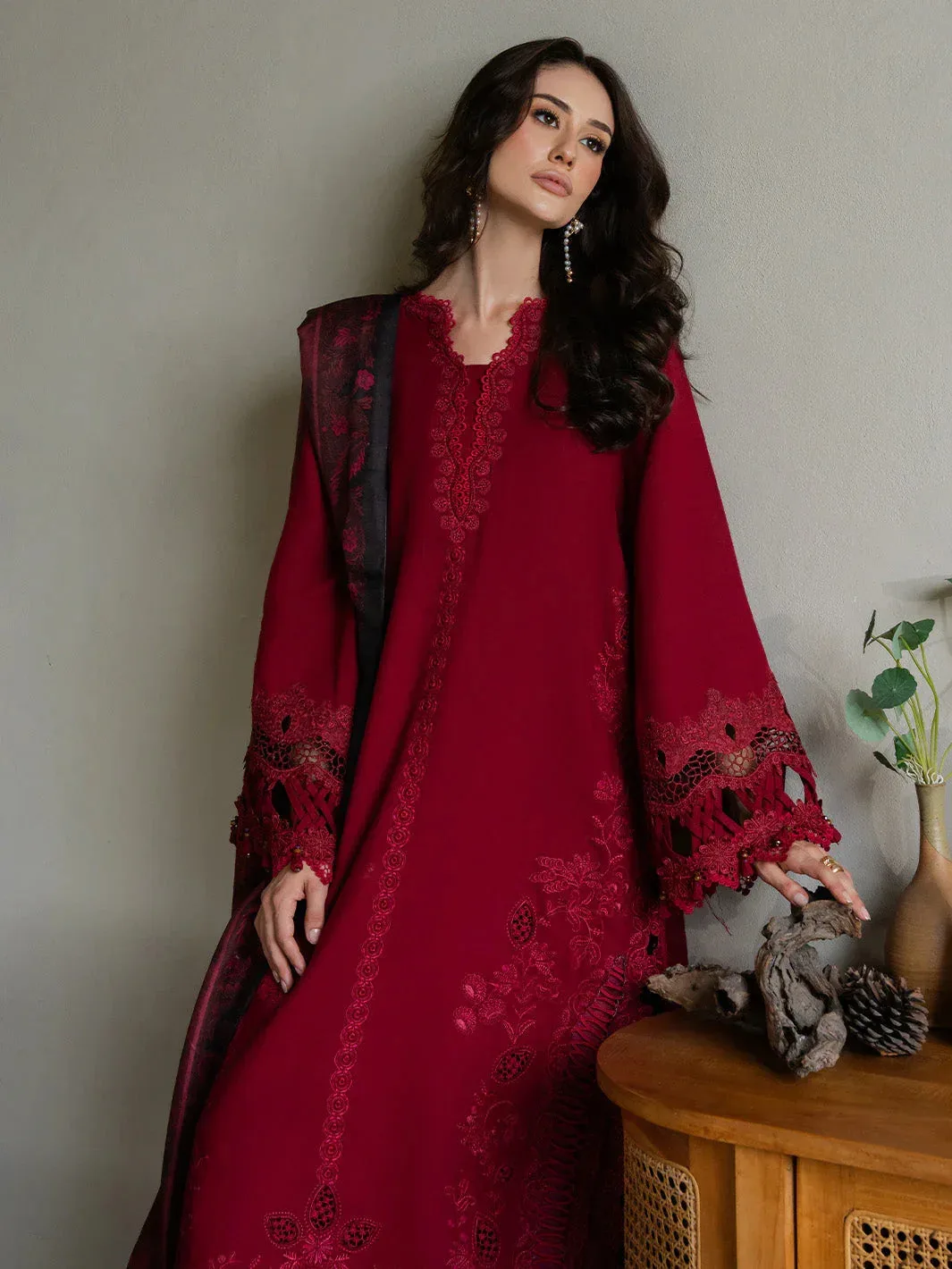 Faiza Faisal Dastaan Khaddar 25 Deep Red Organza – view 2 – Poshaq