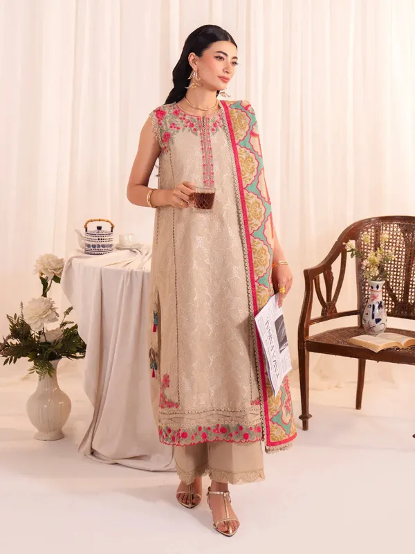 Faiza Faisal Celine Eid 25 Beige Organza – view 1 – Poshaq