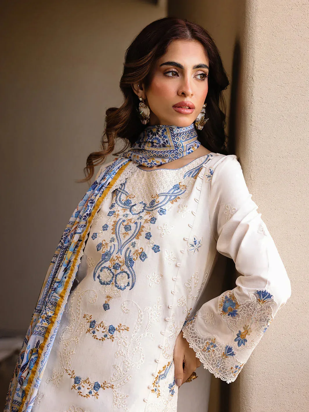 Faiza Faisal Marine Luxury Lawn 25 White Organza – view 7 – Poshaq