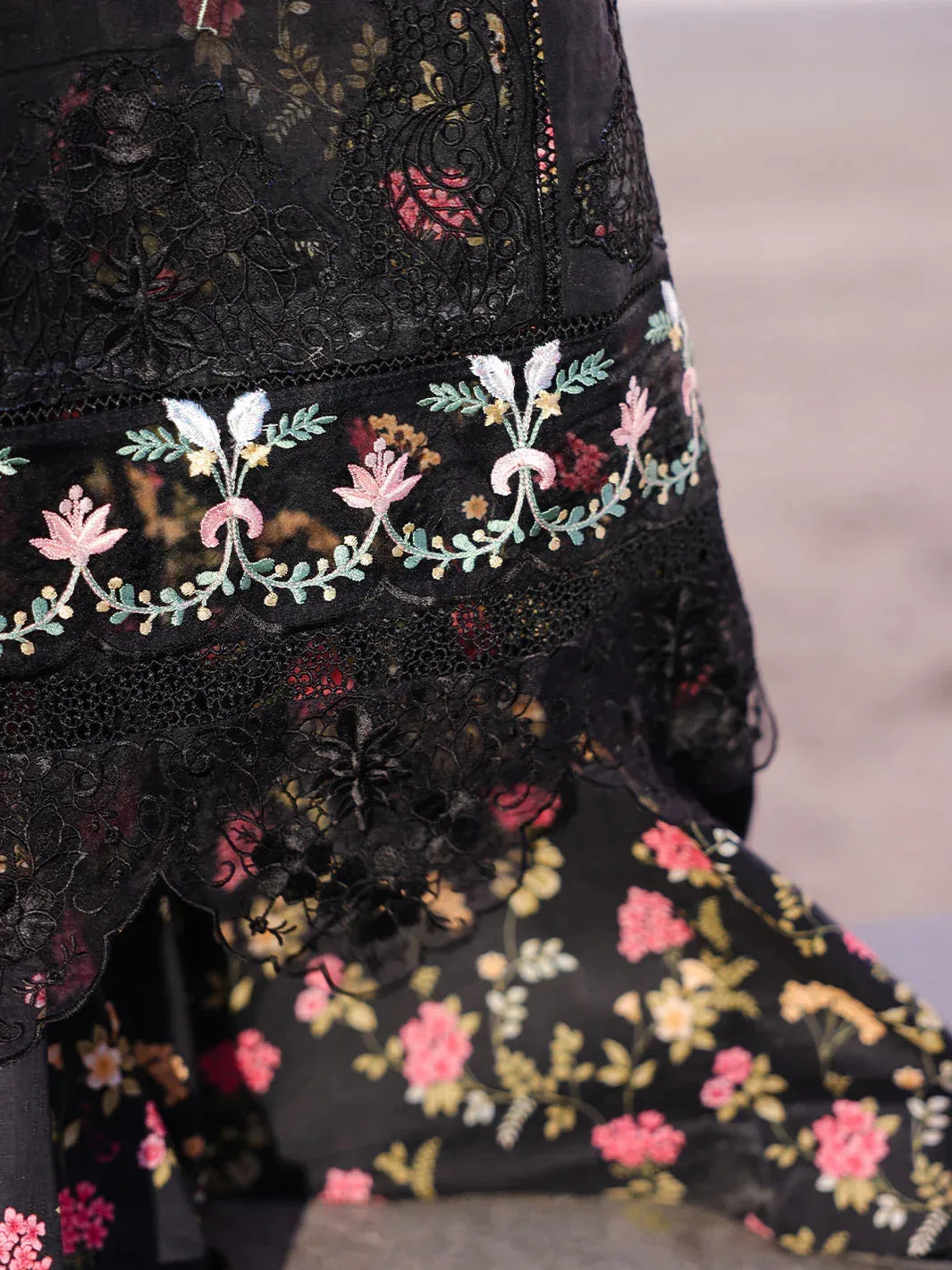 Faiza Faisal Marine Luxury Lawn 25 Black Organza – view 6 – Poshaq