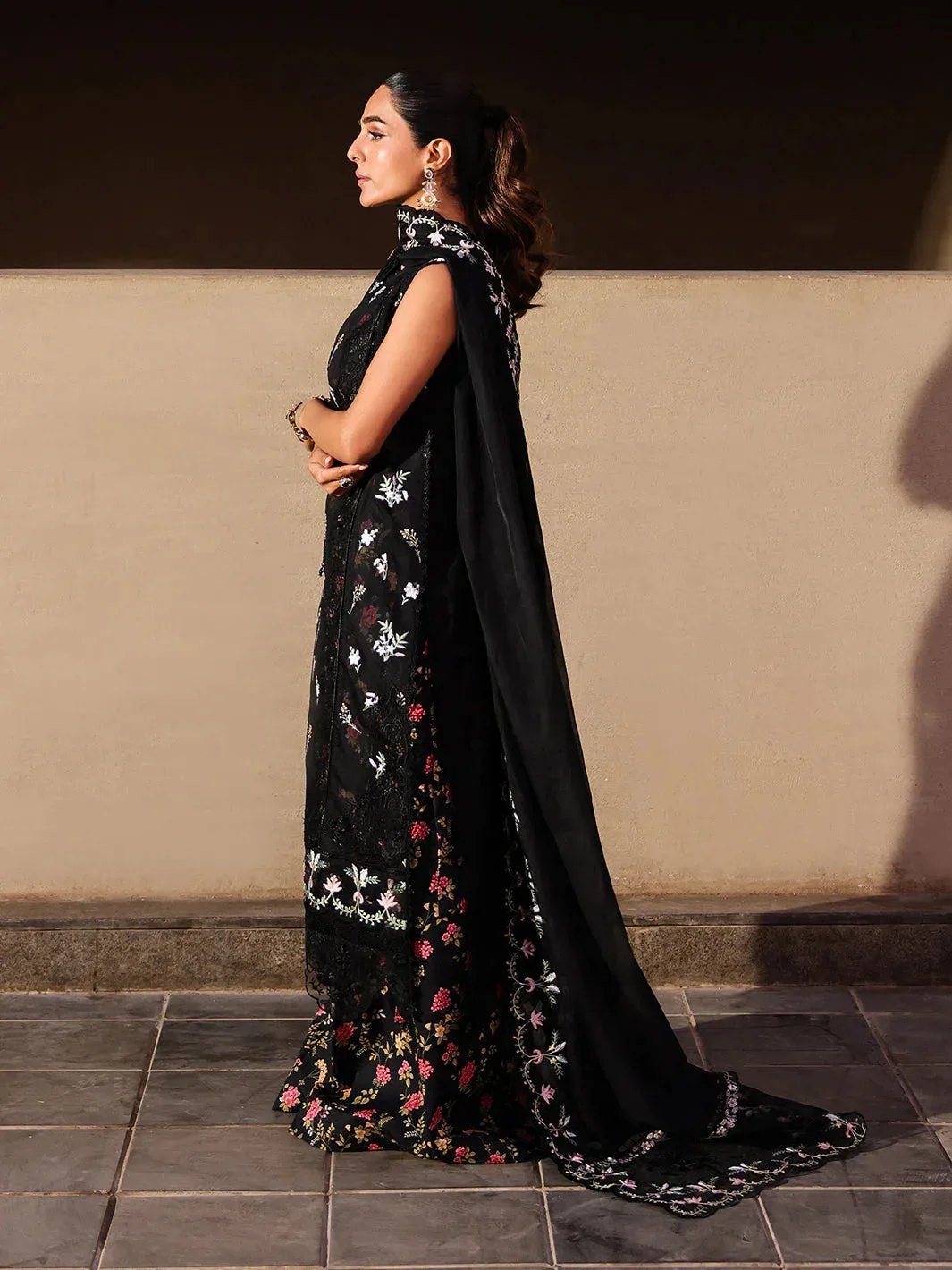 Faiza Faisal Marine Luxury Lawn 25 Black Organza – view 7 – Poshaq