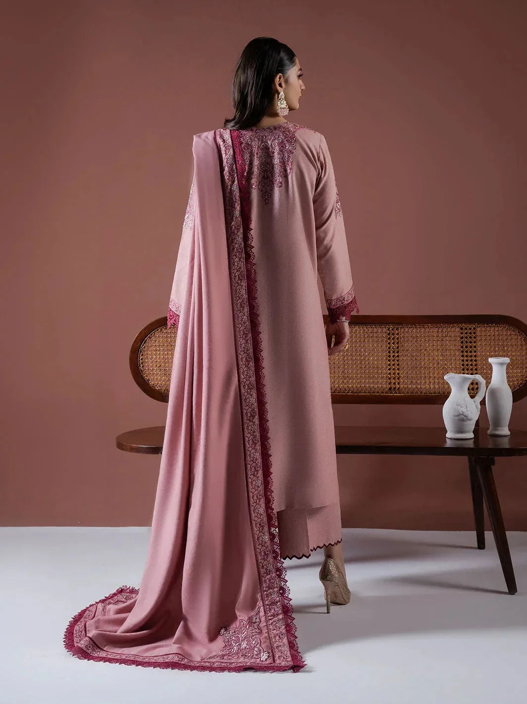 Faiza Faisal Winter Edit 2024 Rose Pink Organza – view 2 – Poshaq