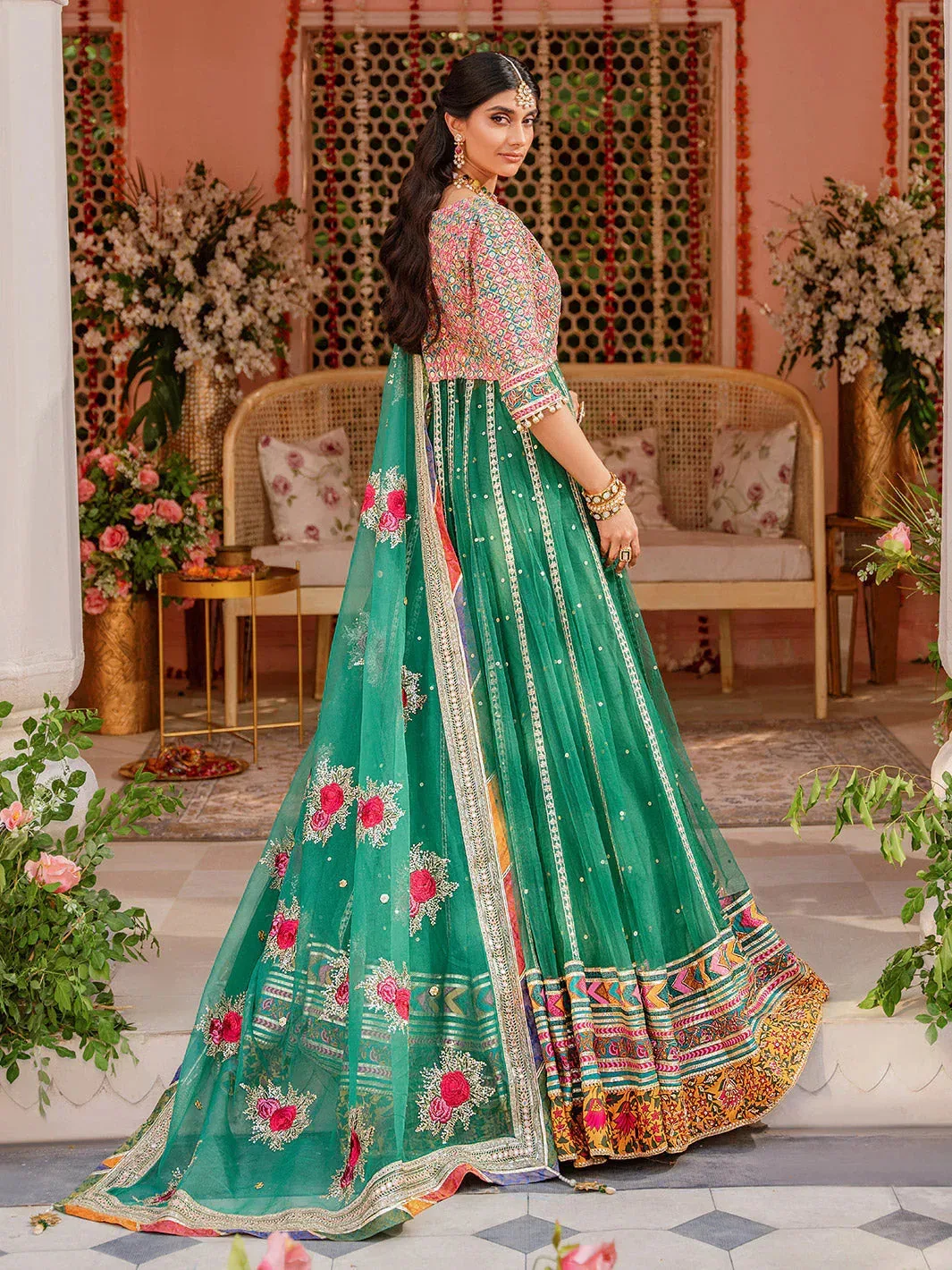 Faiza Faisal Heeriye Luxury Formals Green Raw Silk – view 4 – Poshaq