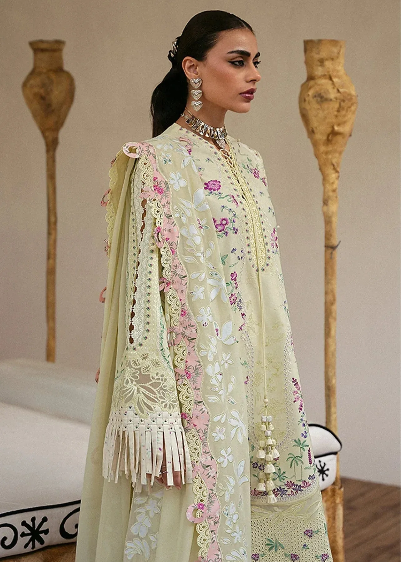 Suffuse Luxury Lawn 25 Pastel Yellow Jacquard – view 4 – Poshaq