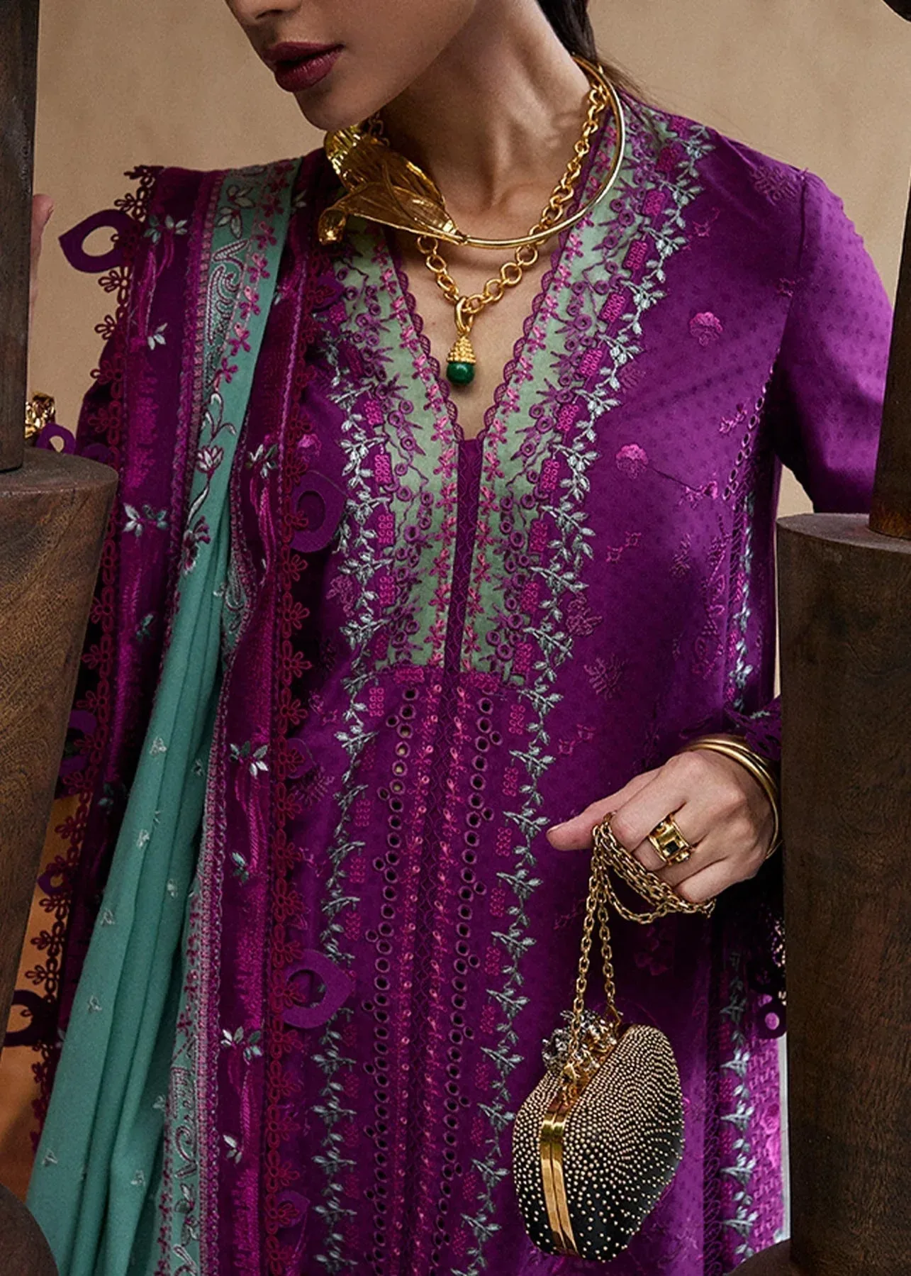 Suffuse Luxury Lawn 25 Magenta Jacquard – view 3 – Poshaq