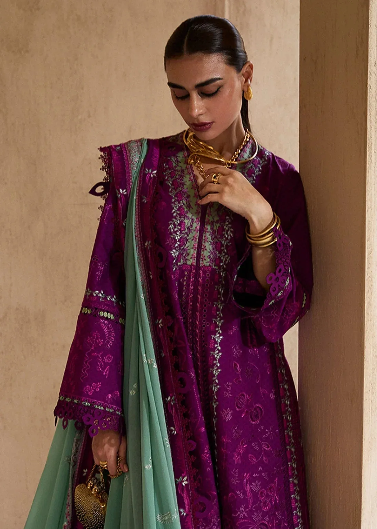 Suffuse Luxury Lawn 25 Magenta Jacquard – view 4 – Poshaq