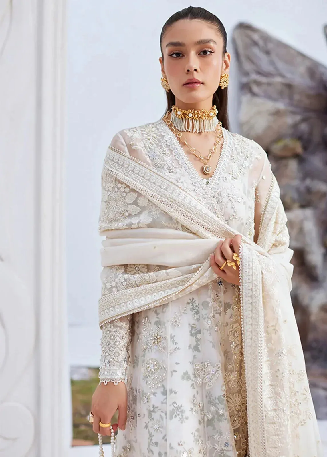 Suffuse Freeshia RTW'24 Off White Raw Silk – view 3 – Poshaq