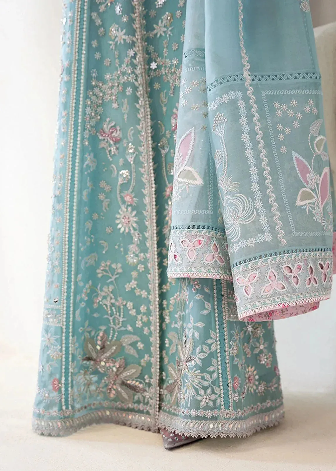 Suffuse Freeshia RTW'24 Green Organza – view 5 – Poshaq