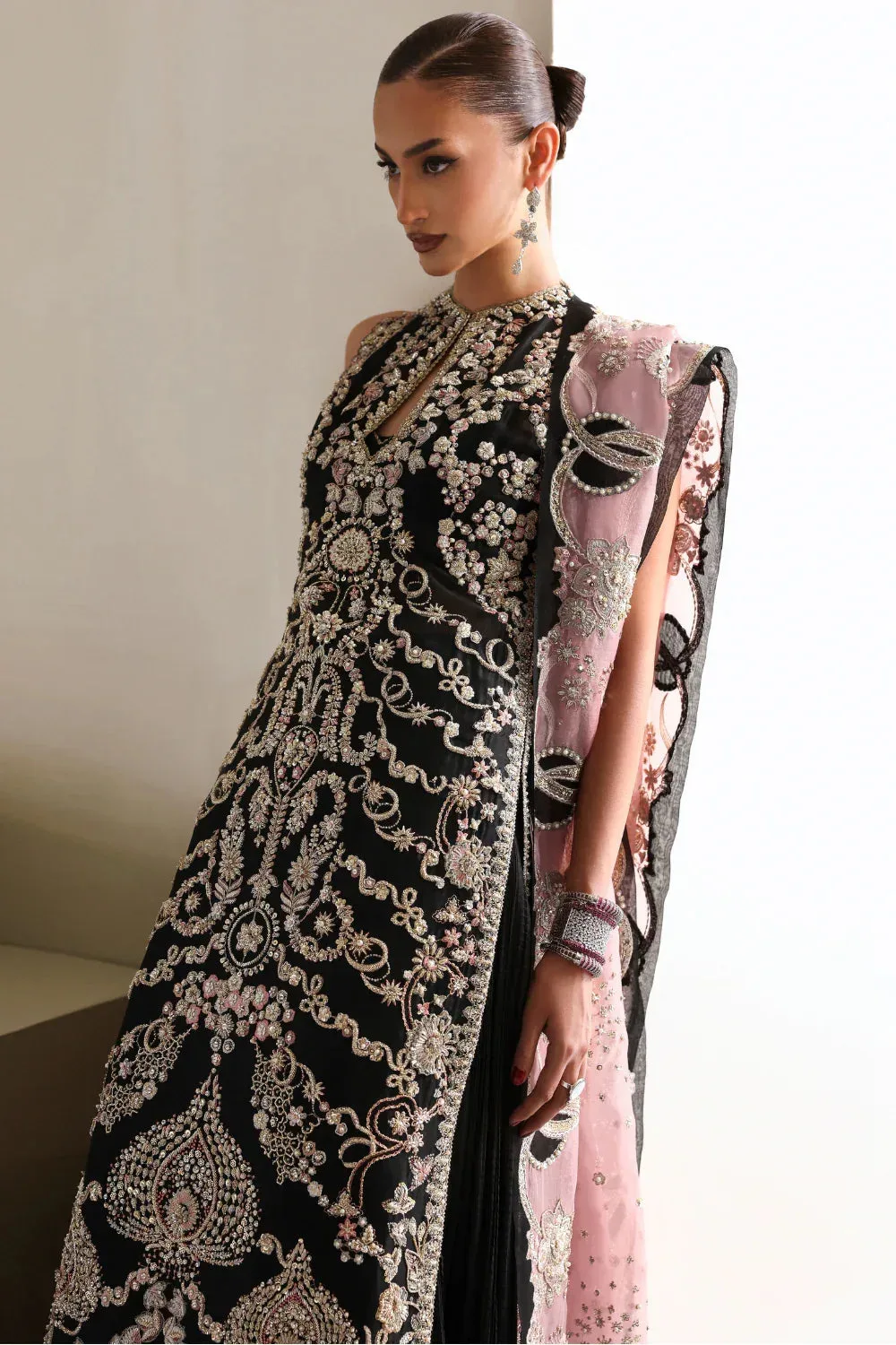 Soraya Oriana Luxury Formals 26 Black – view 6 – Poshaq