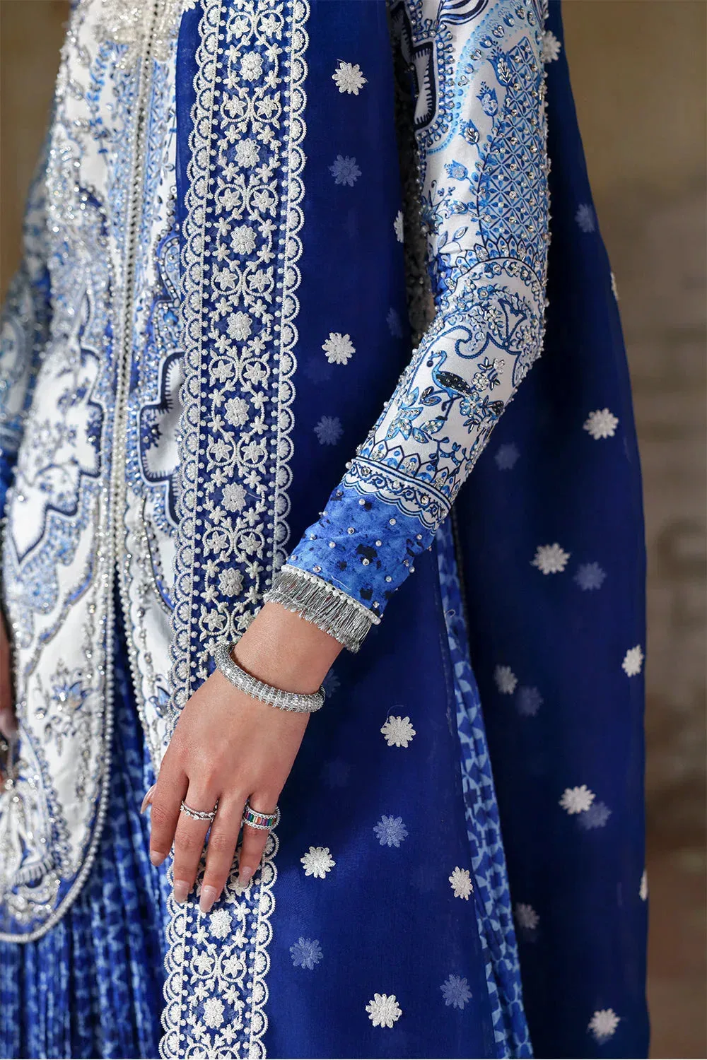 Soraya Lumene Festive 26 Organza – view 3 – Poshaq