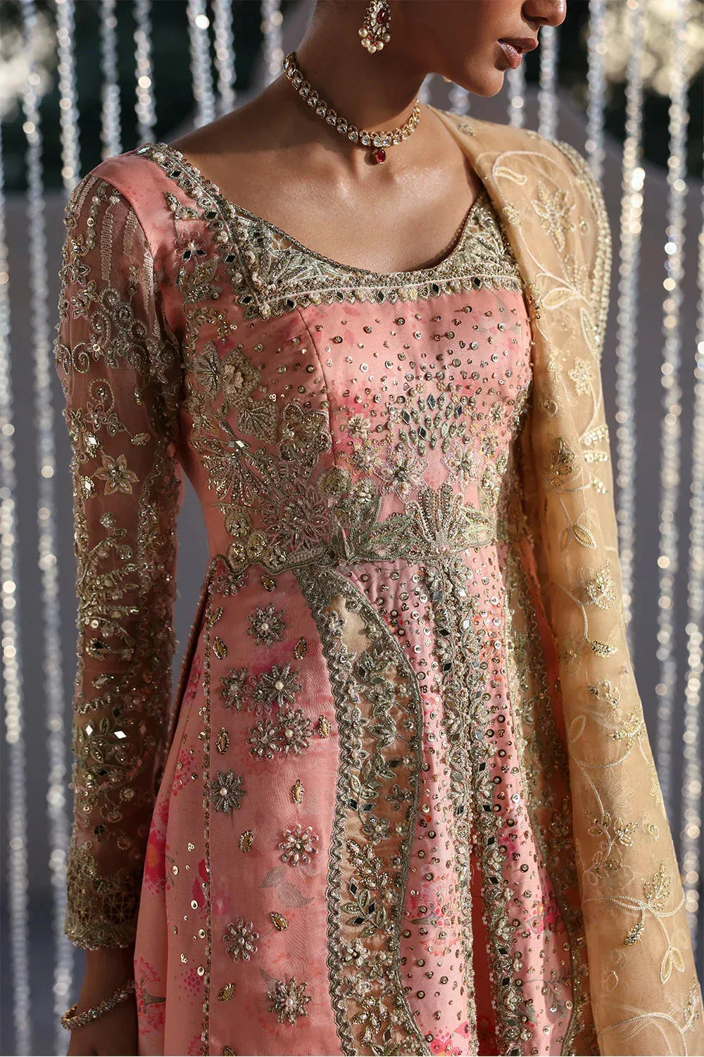 Soraya Lumene Festive 26 Organza – view 3 – Poshaq