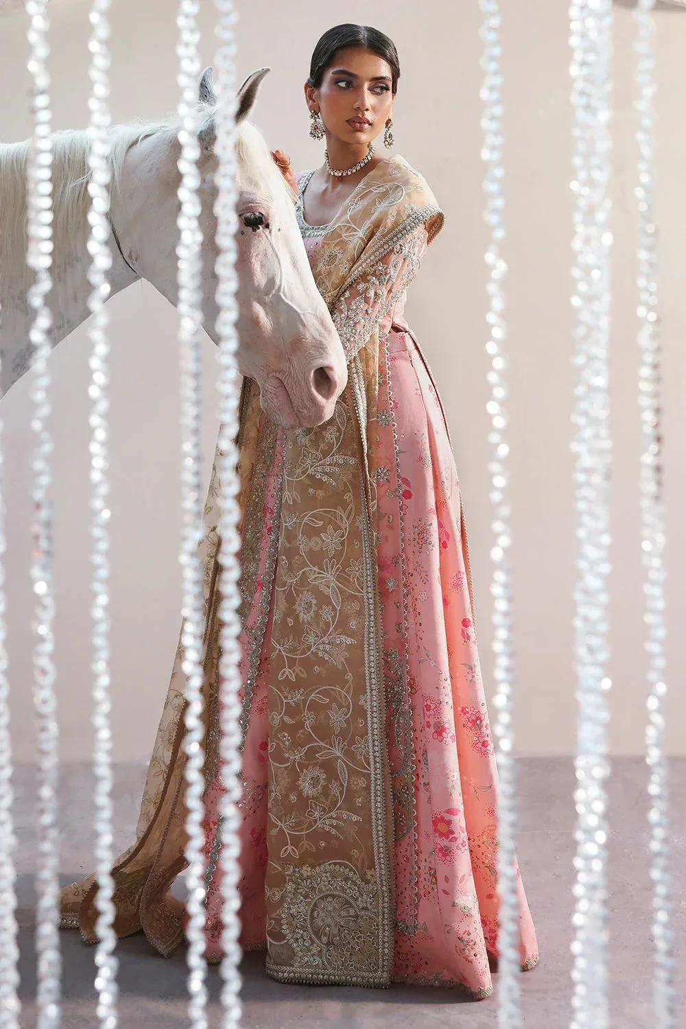 Soraya Lumene Festive 26 Organza – view 6 – Poshaq