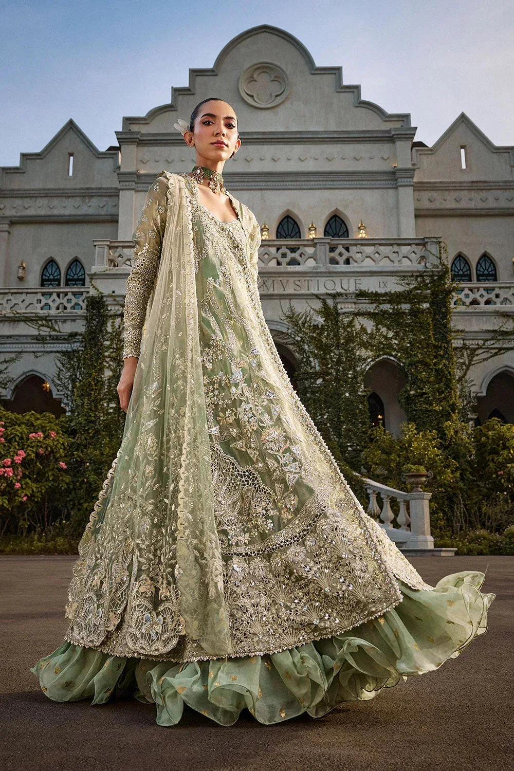 Soraya Lumene Festive Edit 25 Organza – view 4 – Poshaq