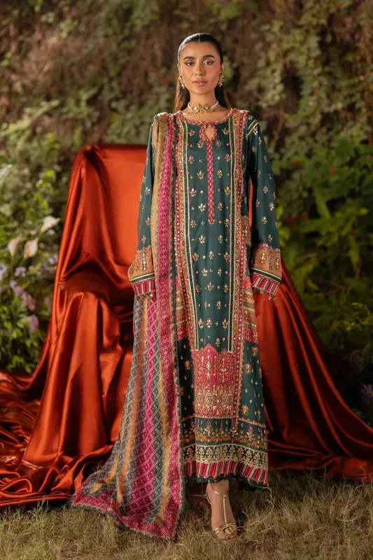 Qalamkar Luxe Silk Emerald Green Raw Silk – view 1 – Poshaq