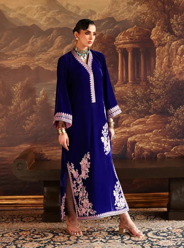 Zainab Chottani Velura Velvet Edit 25 Cobalt Blue Velvet – view 1 – Poshaq