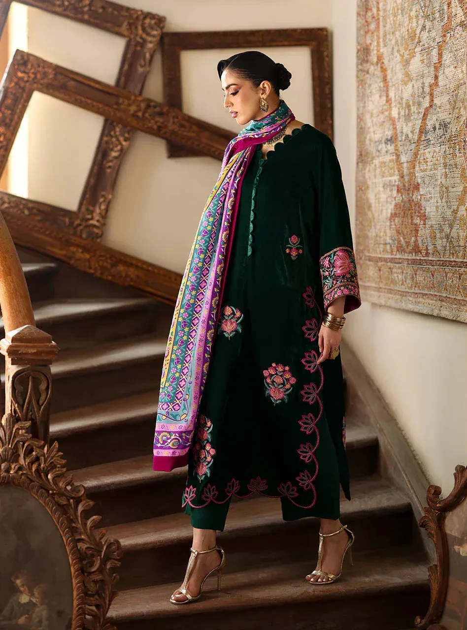 Zainab Chottani Velura Velvet Edit 25 Bottle Green Velvet – view 2 – Poshaq