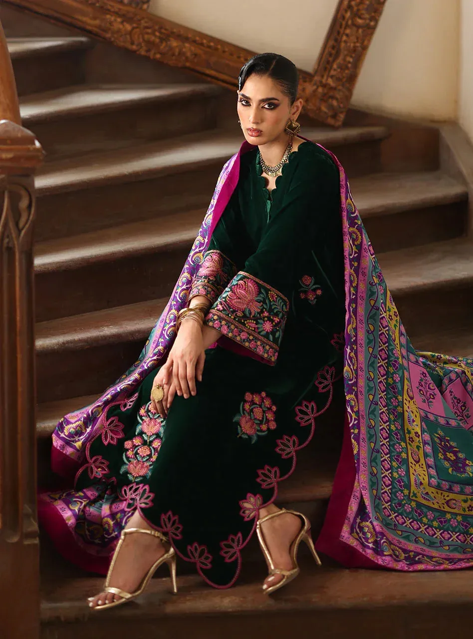 Zainab Chottani Velura Velvet Edit 25 Bottle Green Velvet – view 3 – Poshaq