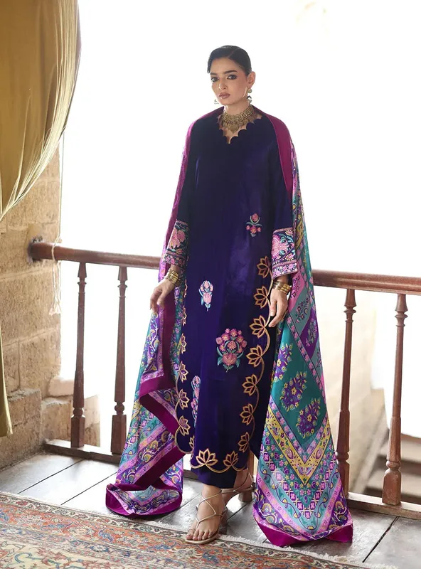 Zainab Chottani Velura Velvet Edit 25 Deep Purple Velvet – view 1 – Poshaq