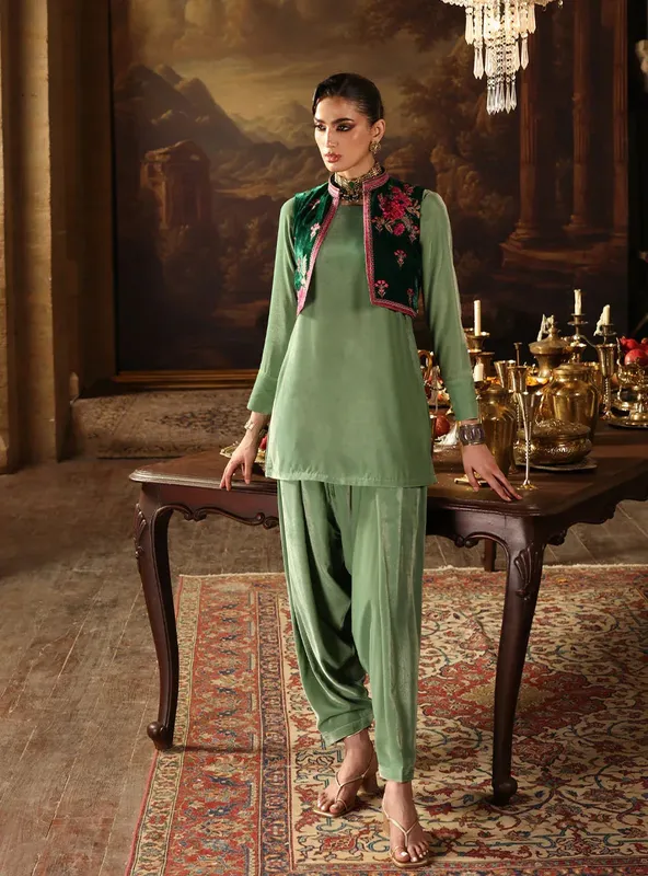 Zainab Chottani Velura Velvet Edit 25 Sage Green Velvet – view 1 – Poshaq