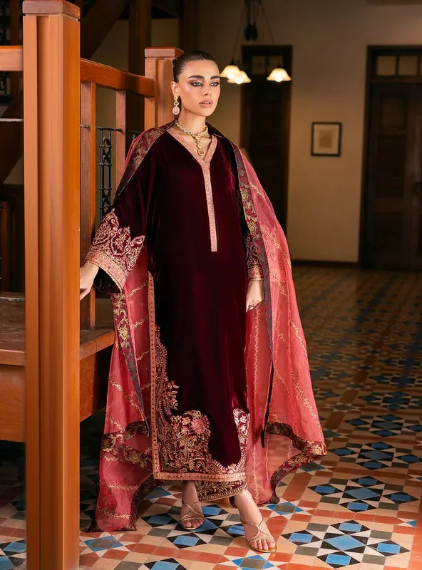Zainab Chottani Velvet 25 Burgundy Raw Silk – view 1 – Poshaq