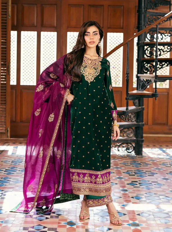 Zainab Chottani Velvet 25 Bottle Green Organza – view 1 – Poshaq