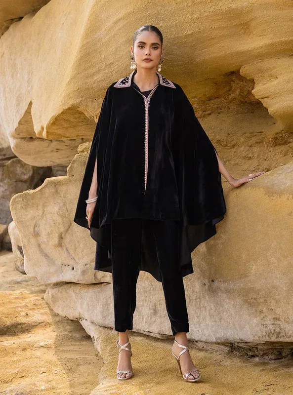 Zainab Chottani The Kaftan Edit Black Velvet – view 1 – Poshaq