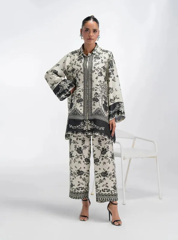 Zainab Chottani Eid Pret 25 Black Silk – view 1 – Poshaq