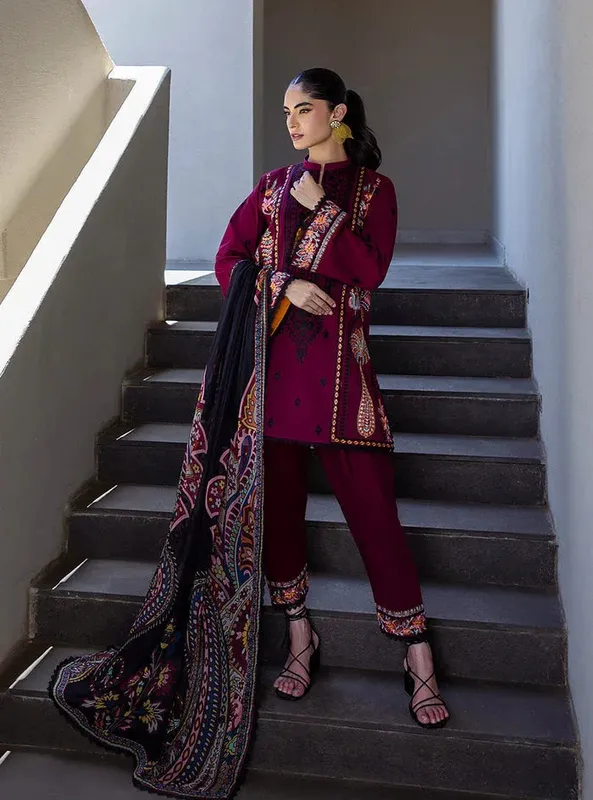 Zainab Chottani Tahra Lawn 25 Berry Organza – view 1 – Poshaq