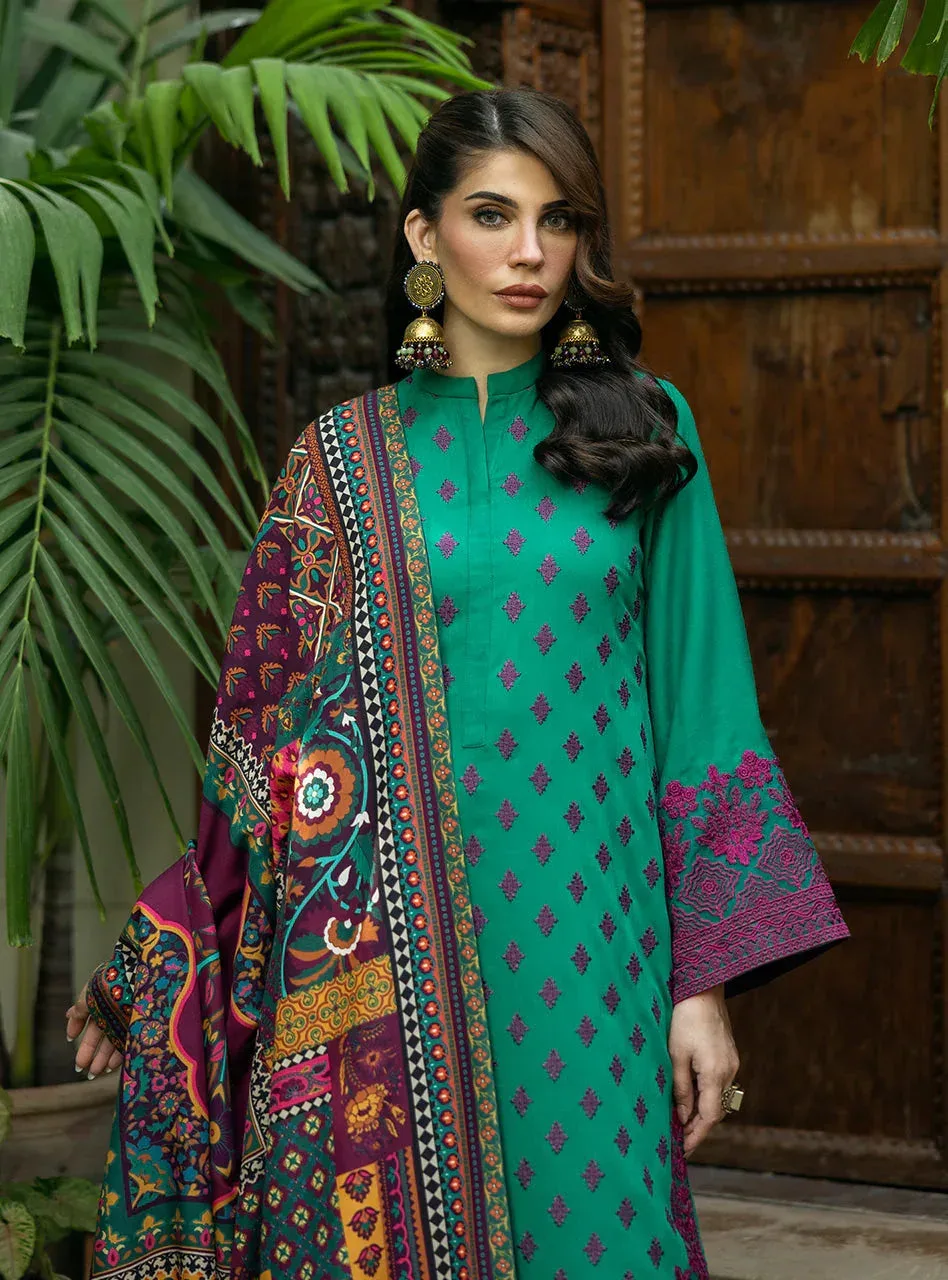 Zainab Chottani Winter Shawls 24 Emerald Green – view 4 – Poshaq