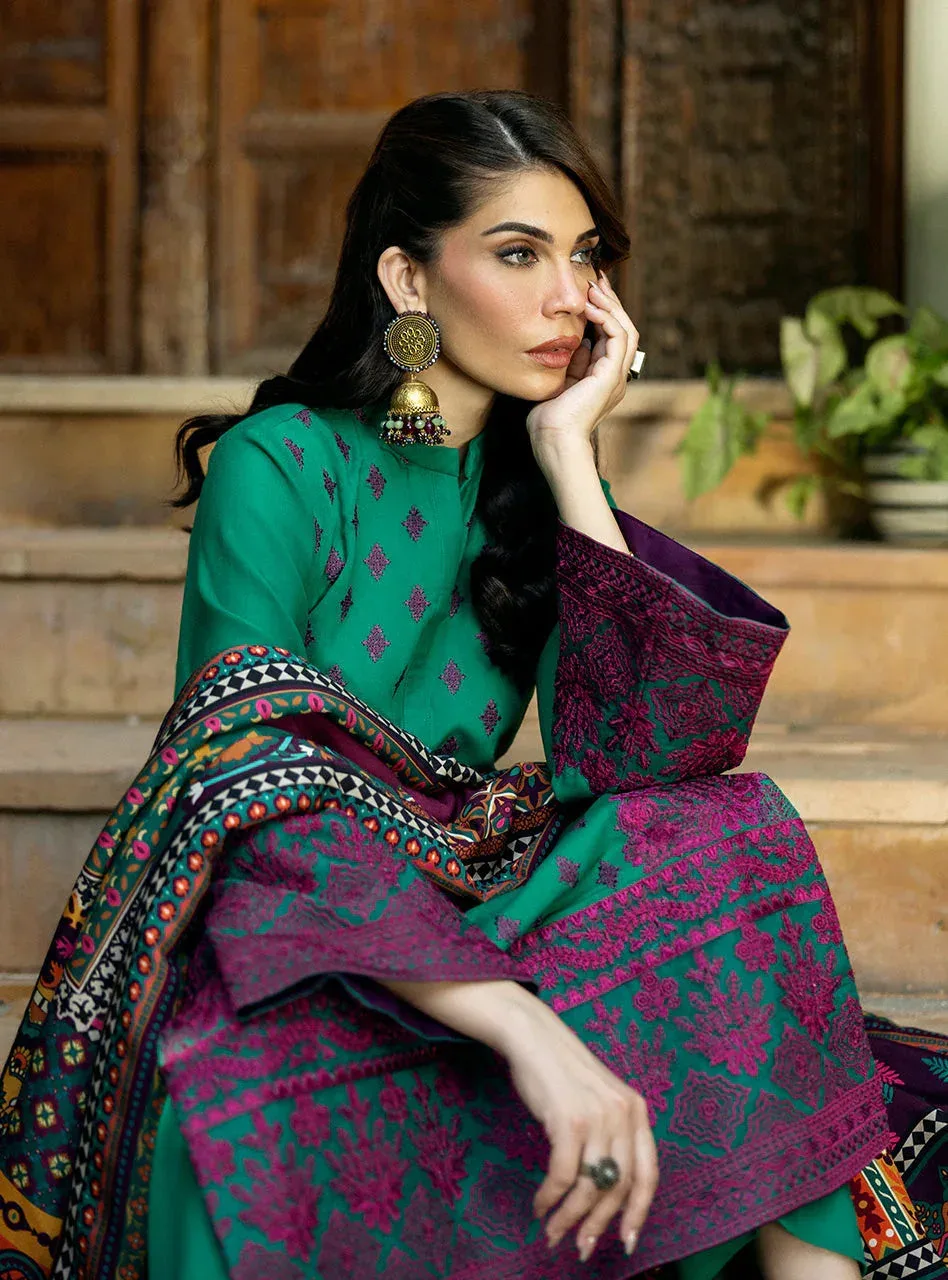 Zainab Chottani Winter Shawls 24 Emerald Green – view 5 – Poshaq
