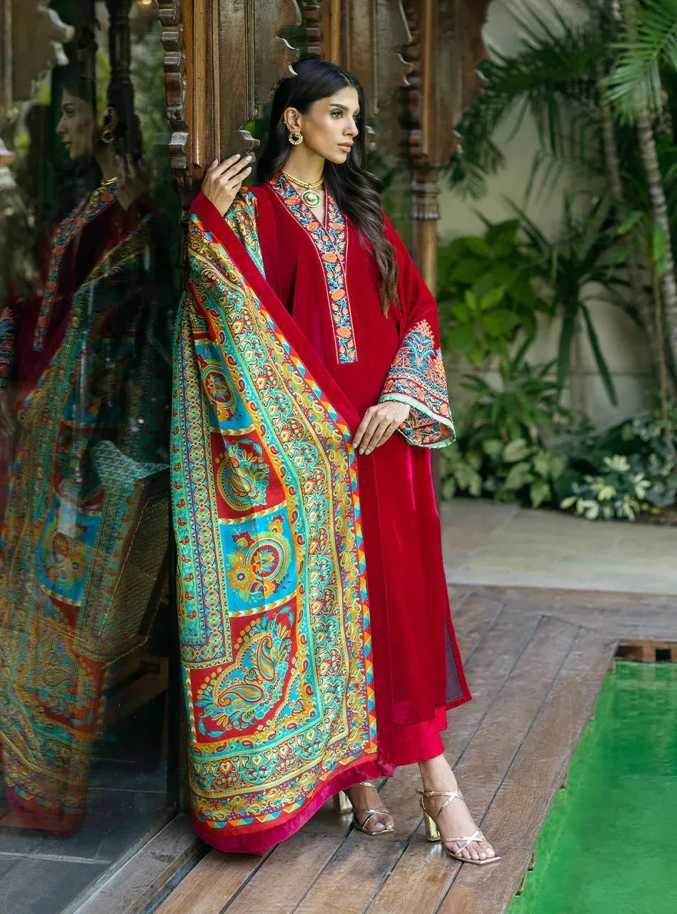 Zainab Chottani Makhmal Luxe Pret Blood Red Viscose – view 2 – Poshaq