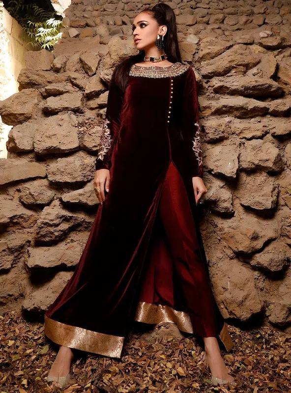 Zainab Chottani Semi Formals Maroon Velvet – view 1 – Poshaq