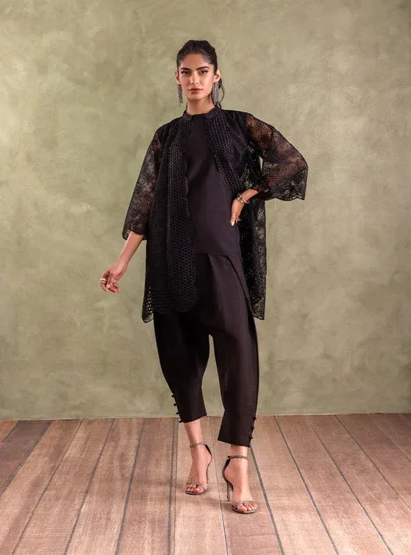 Zainab Chottani Eid Edit Black Organza – view 1 – Poshaq