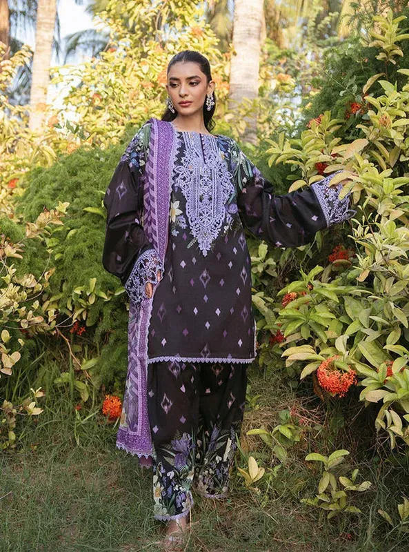 Zainab Chottani Tahra Lawn 24 Black Organza – view 1 – Poshaq