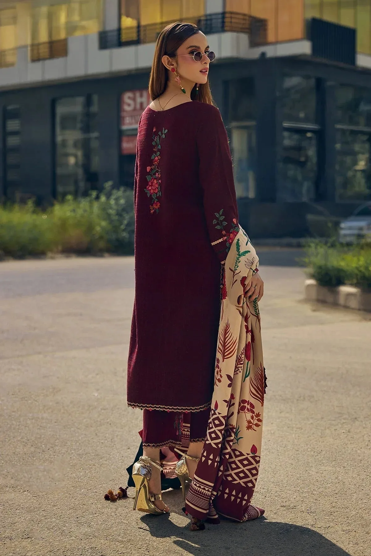 Charizma Poshima 25 Wool – view 2 – Poshaq