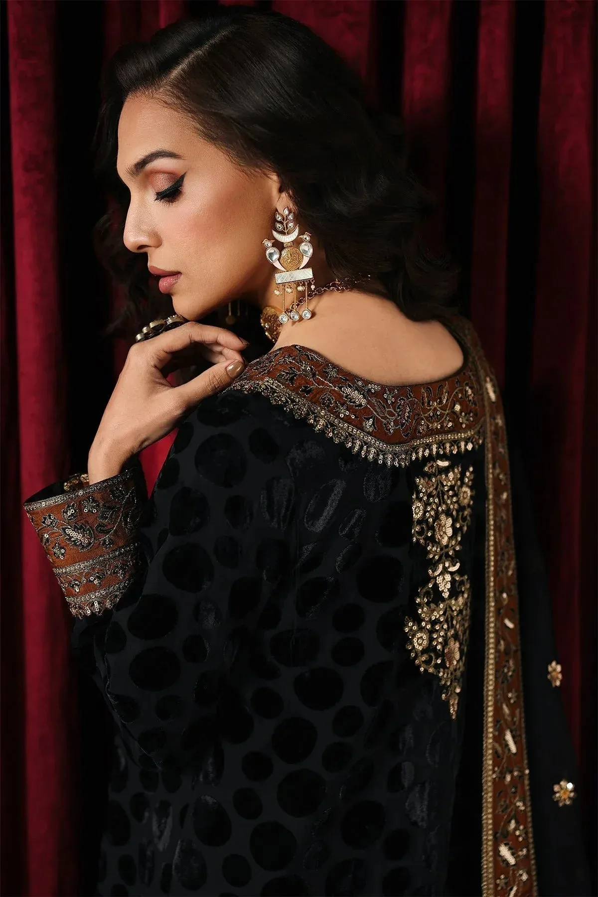 Charizma Signora Velvet Black Chiffon – view 3 – Poshaq