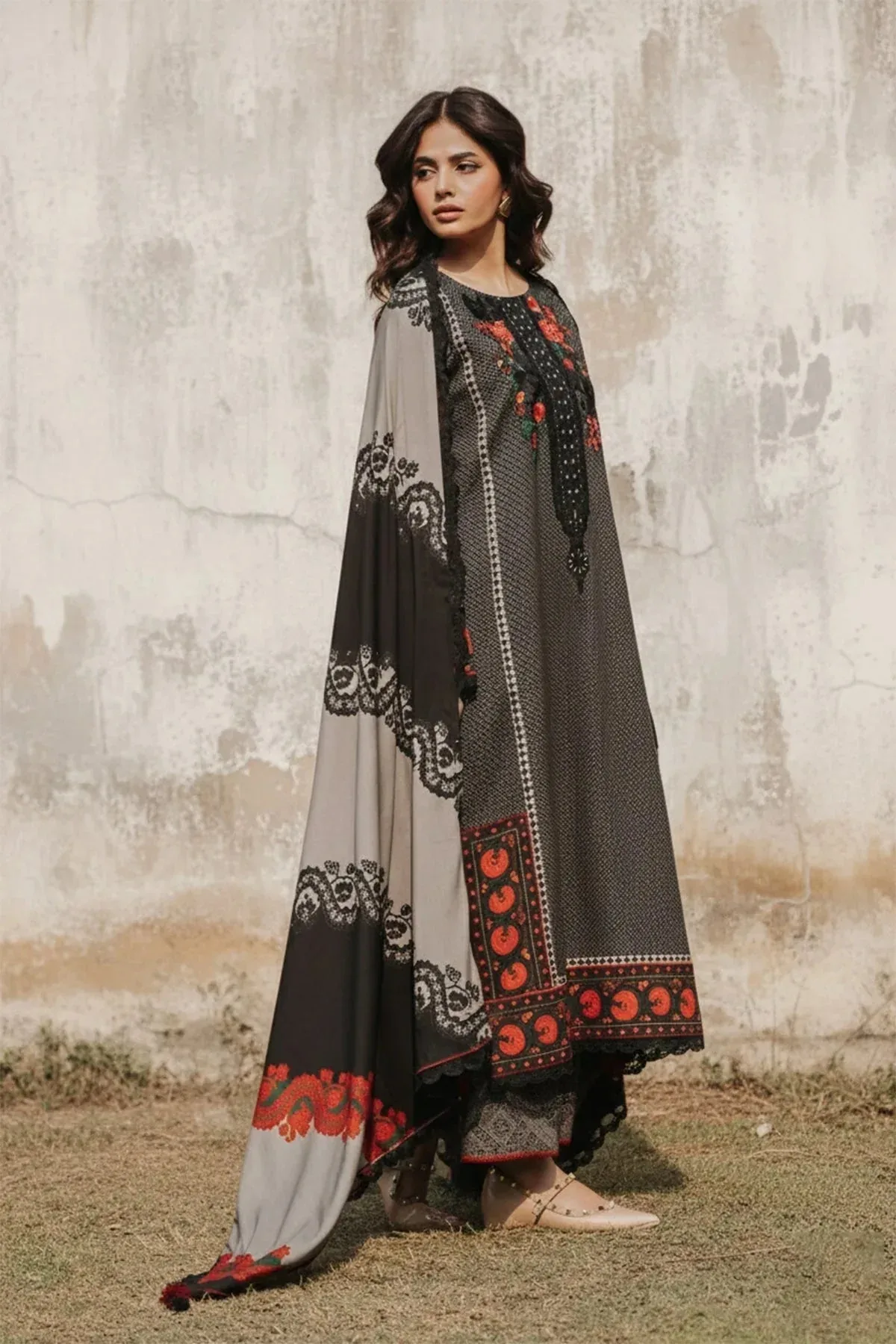 Charizma Winter Collection Black – view 2 – Poshaq