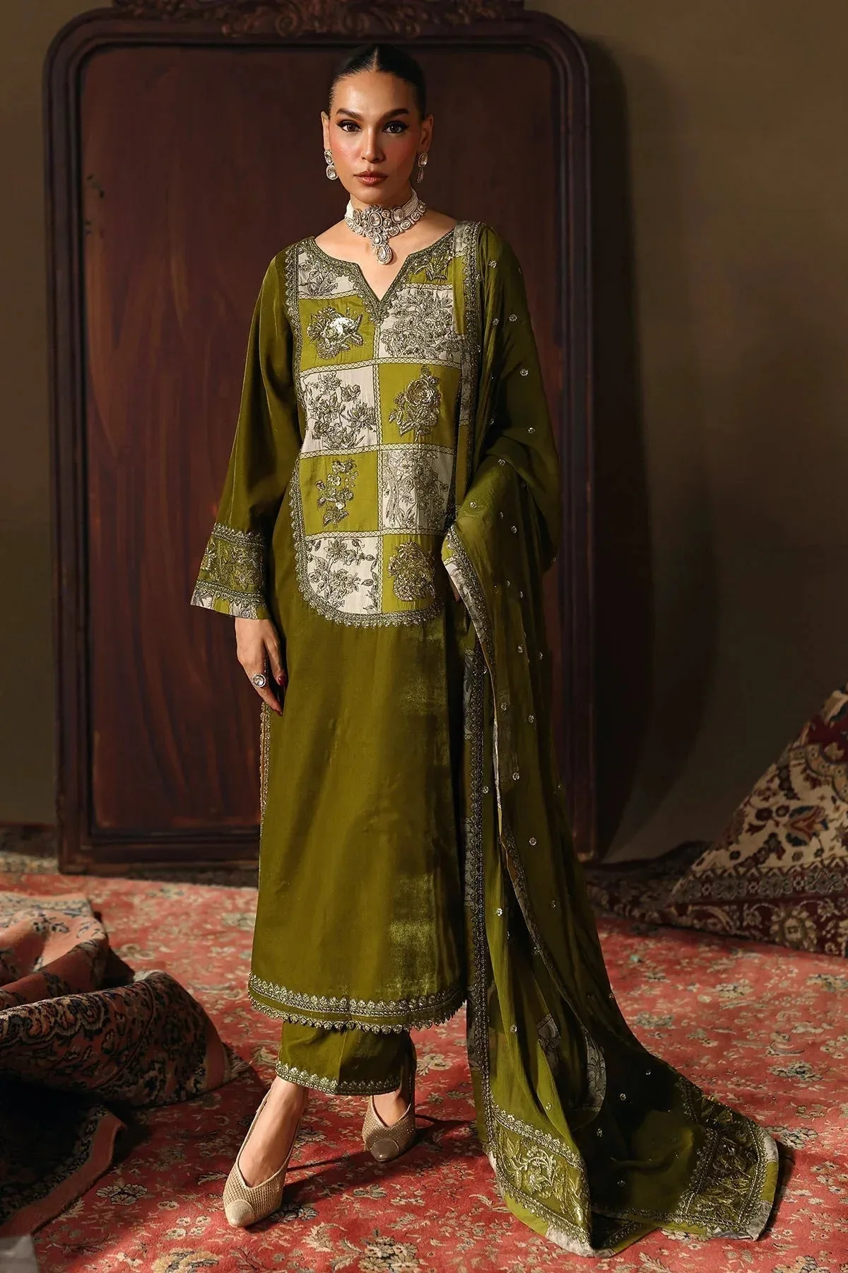 Charizma Signora Velvet 25 Mehndi Chiffon – view 1 – Poshaq