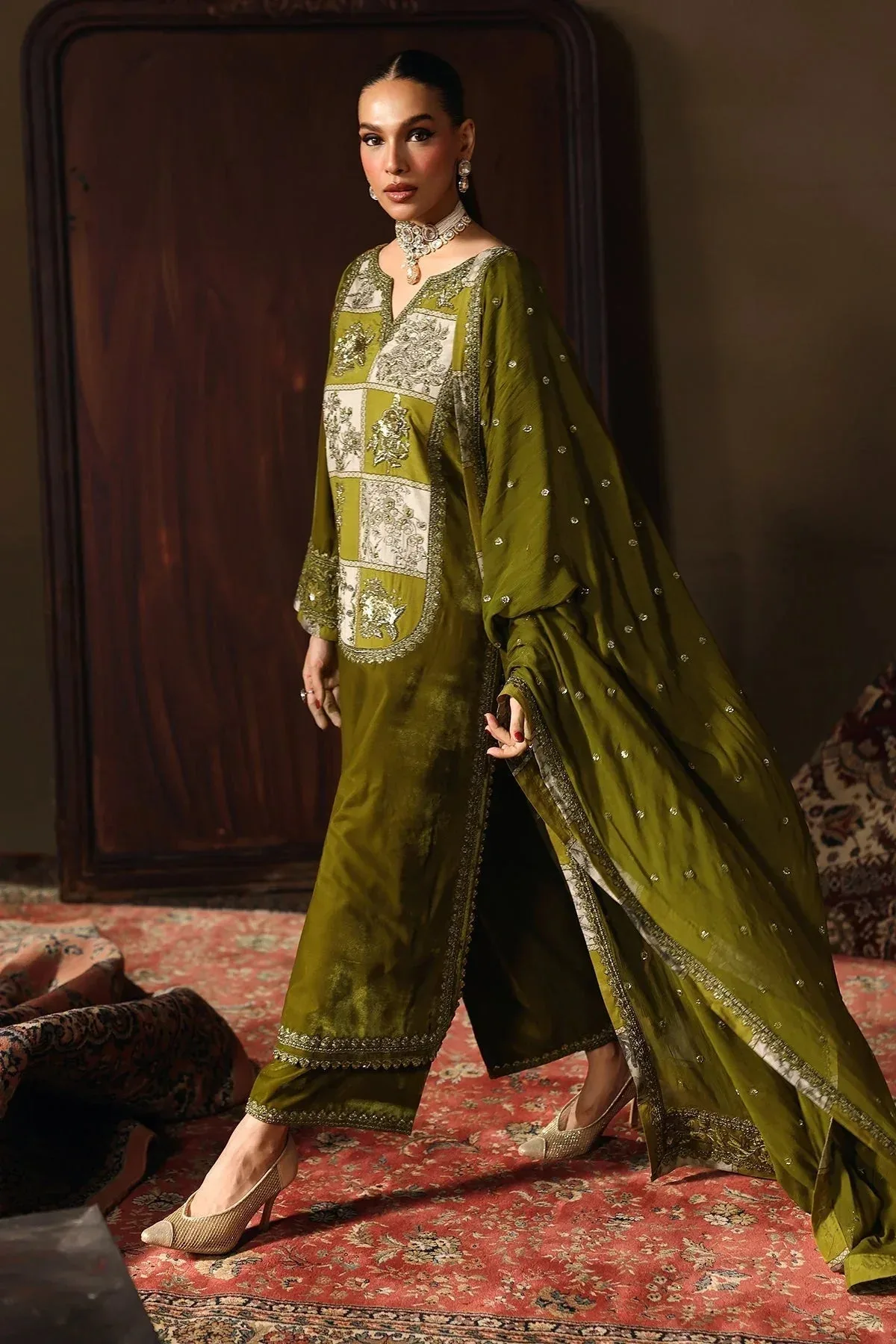 Charizma Signora Velvet 25 Mehndi Chiffon – view 4 – Poshaq