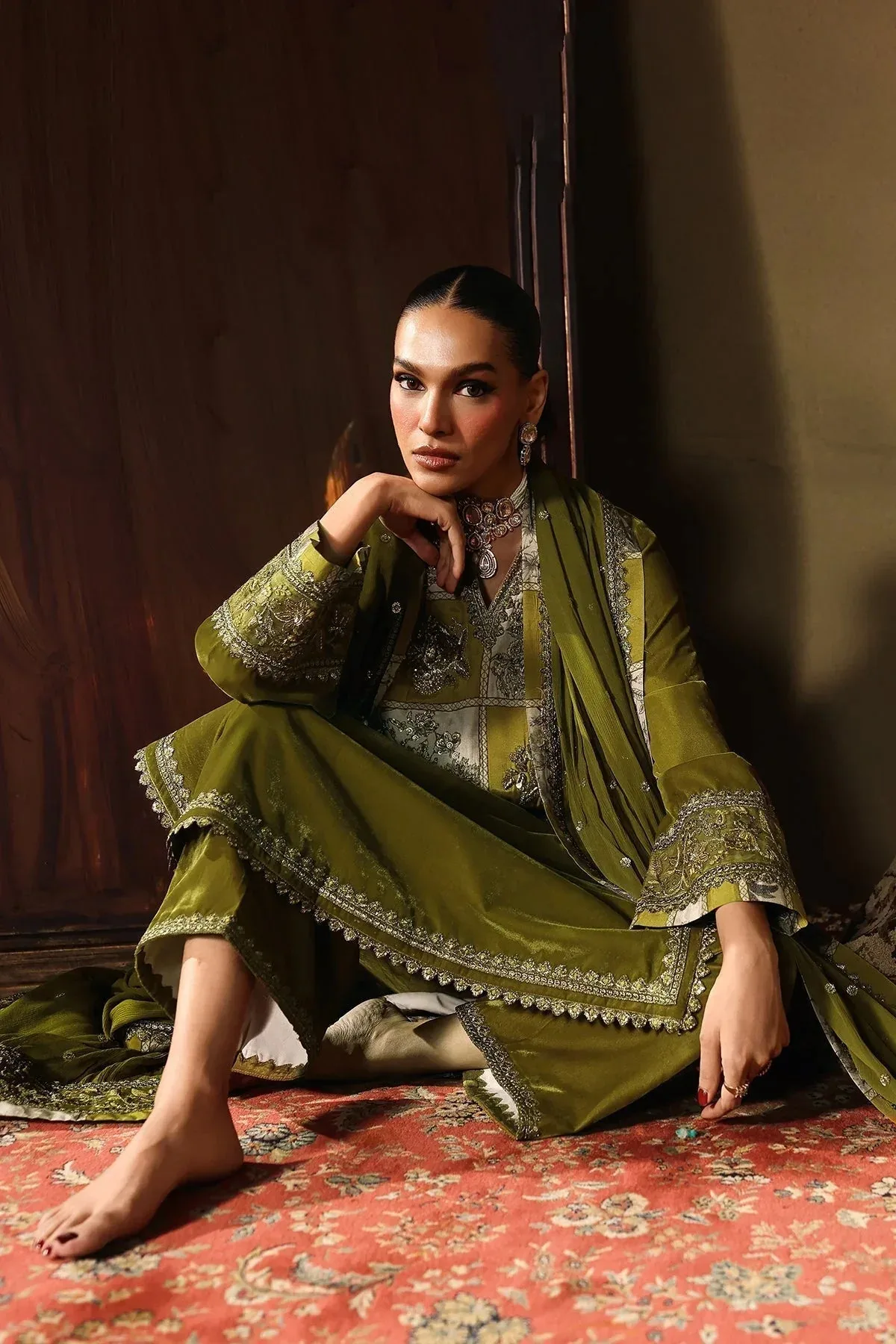 Charizma Signora Velvet 25 Mehndi Chiffon – view 5 – Poshaq