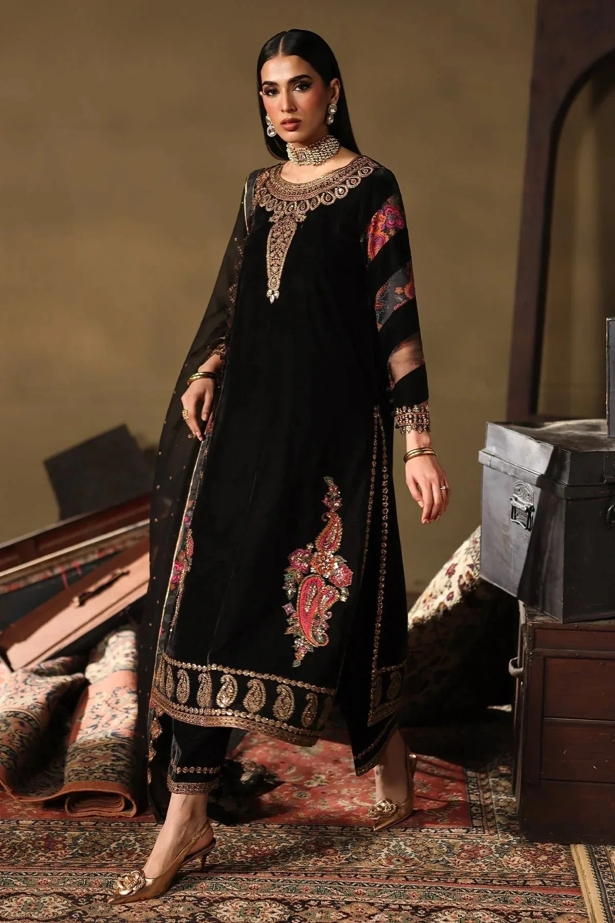 Charizma Signora Velvet 25 Black Chiffon – view 4 – Poshaq