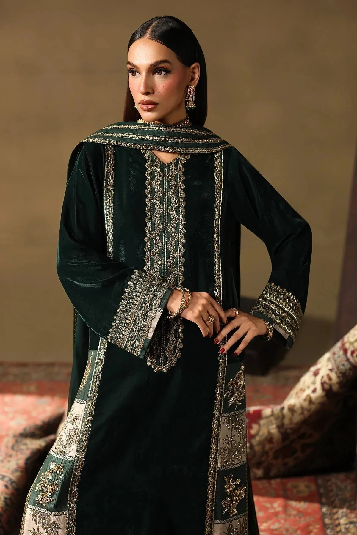 Charizma Signora Velvet 25 Midnight Green Chiffon – view 4 – Poshaq