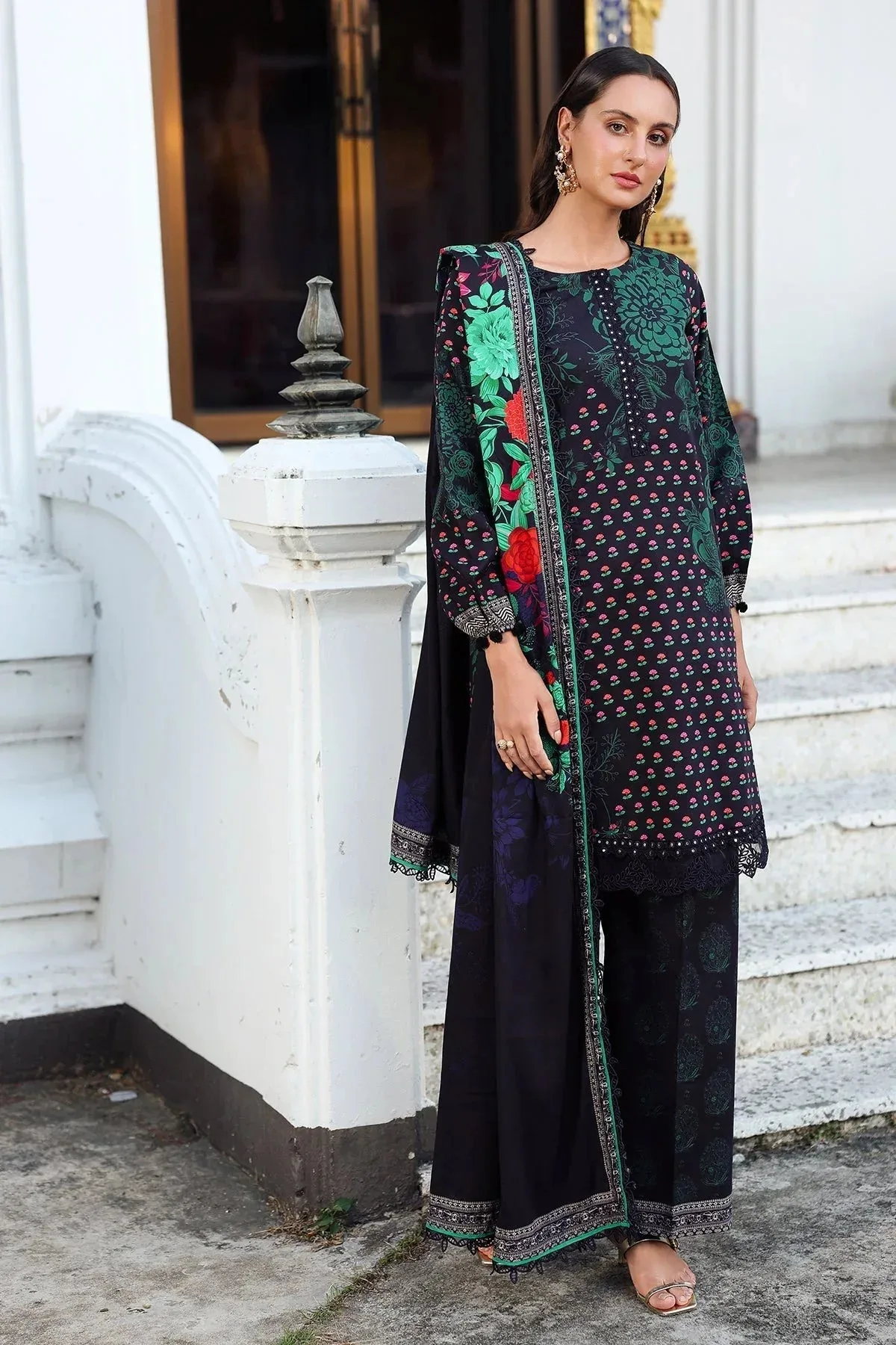 Charizma Aniq Winter 2025 Black – view 3 – Poshaq