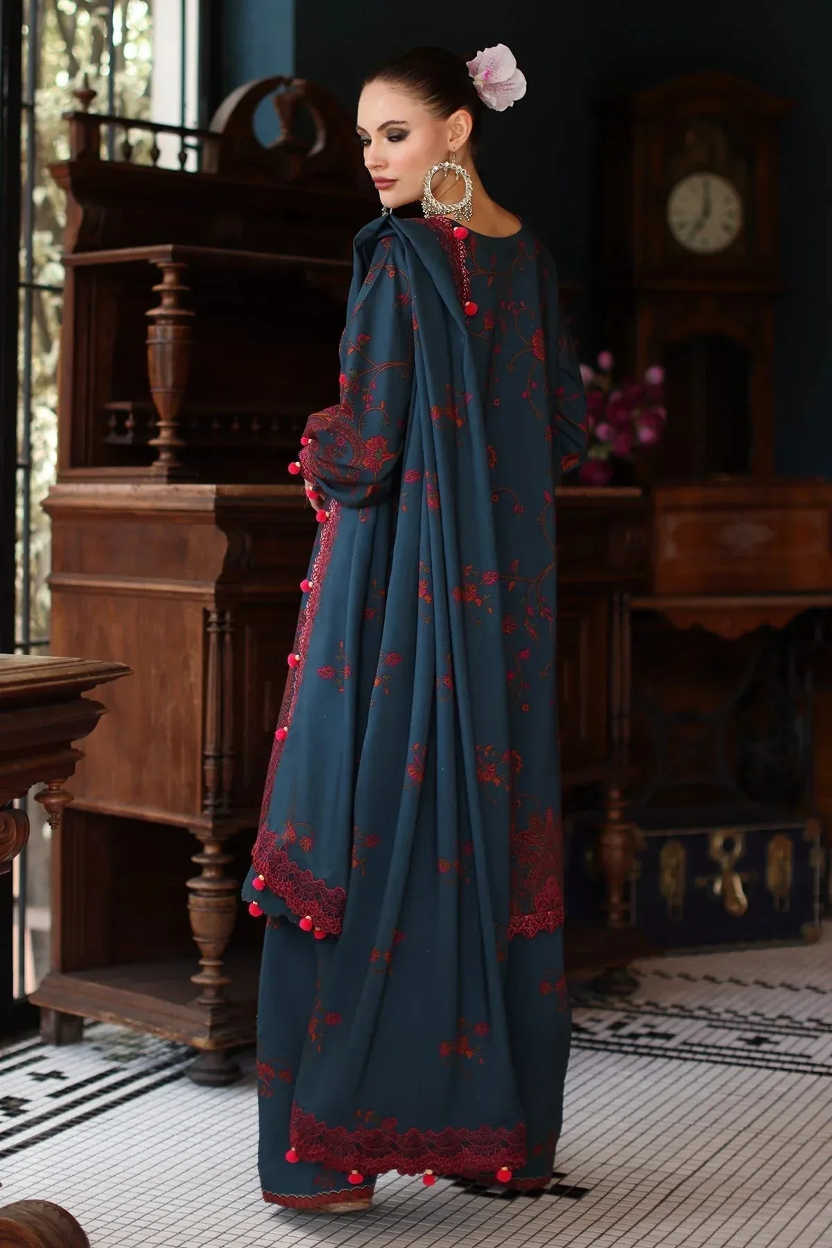 Charizma Aniq Winter 2025 Zinc – view 2 – Poshaq