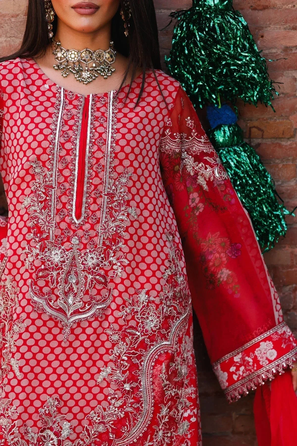 Charizma Vasal Chiffon Electric Red Raw Silk – view 3 – Poshaq