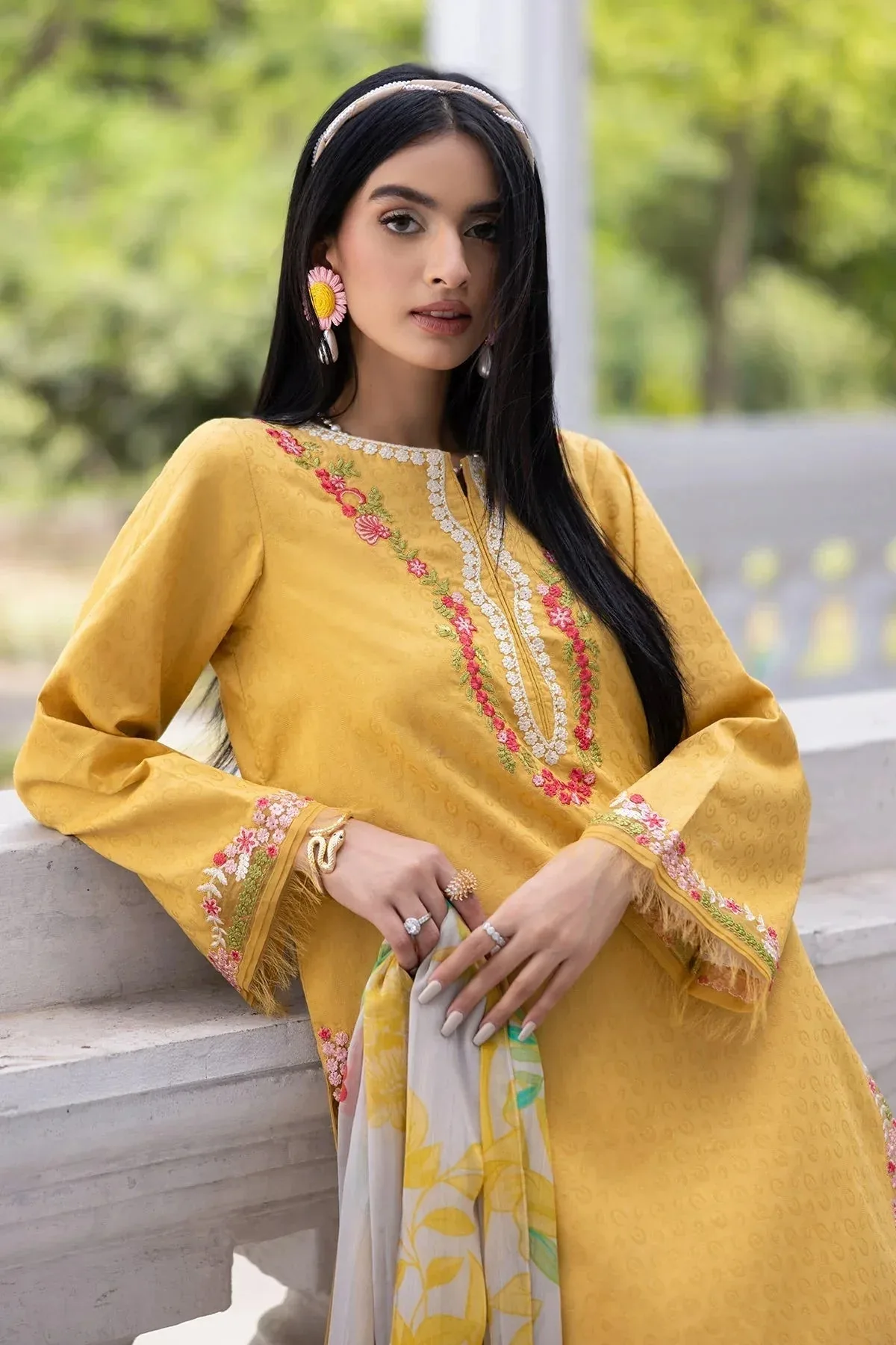 Charizma Niche Eid Edit Yellow Chiffon – view 3 – Poshaq