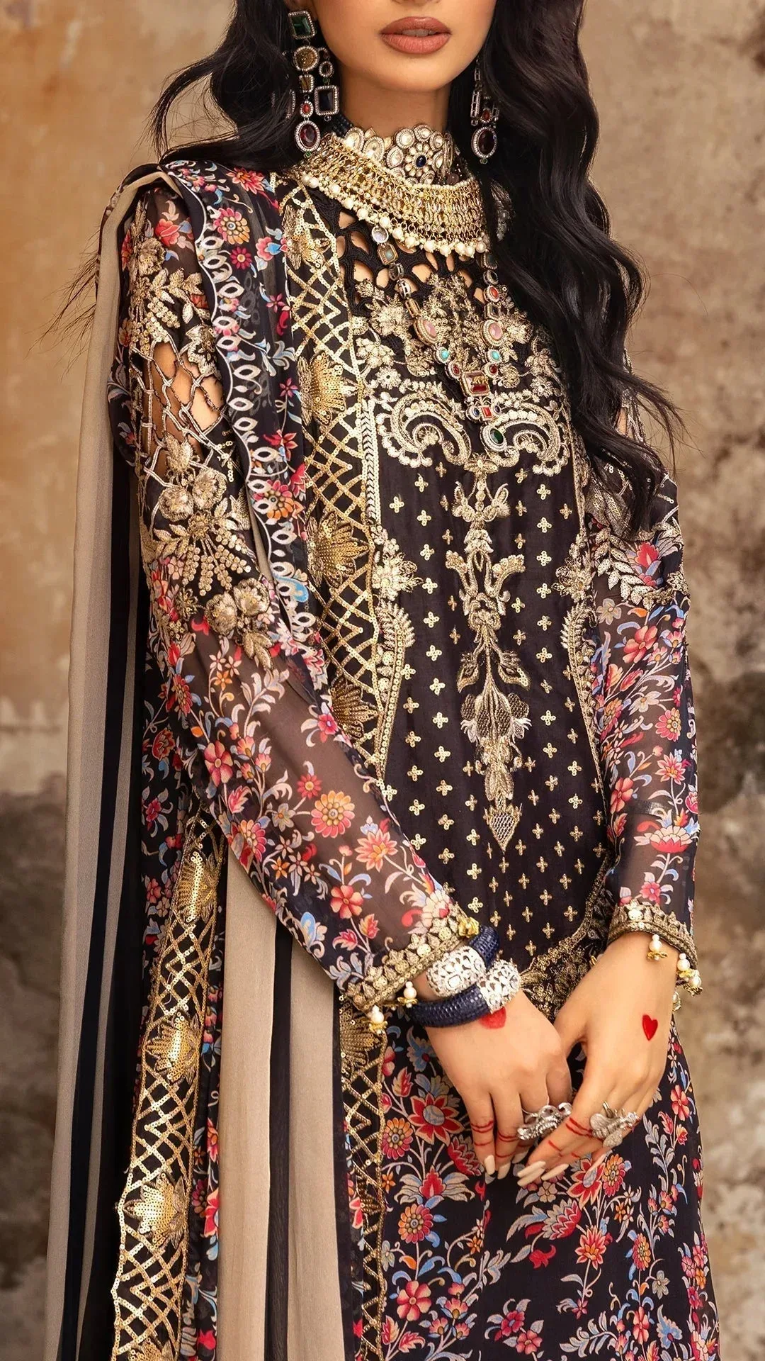 Charizma Vasl Chiffon Collection Black Raw Silk – view 6 – Poshaq