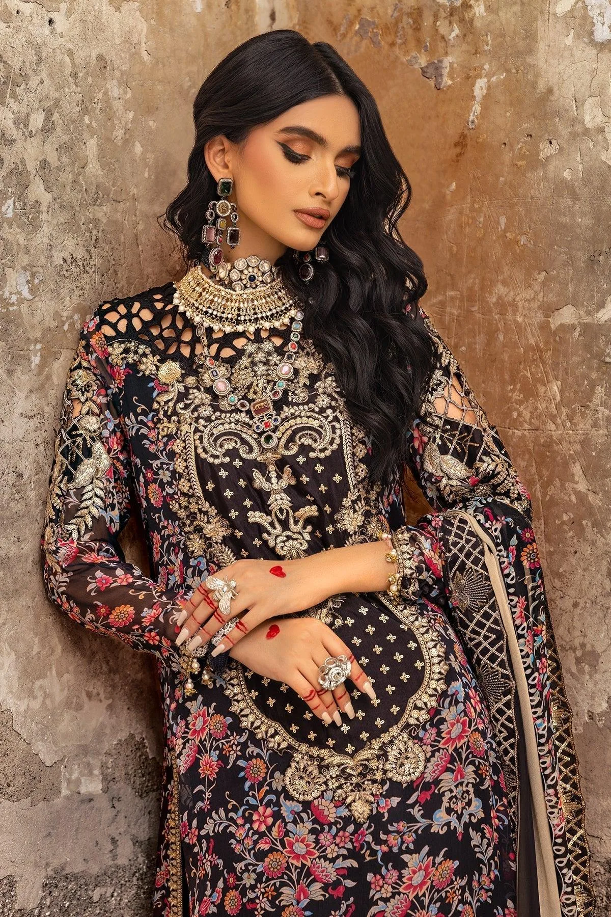 Charizma Vasl Chiffon Collection Black Raw Silk – view 9 – Poshaq